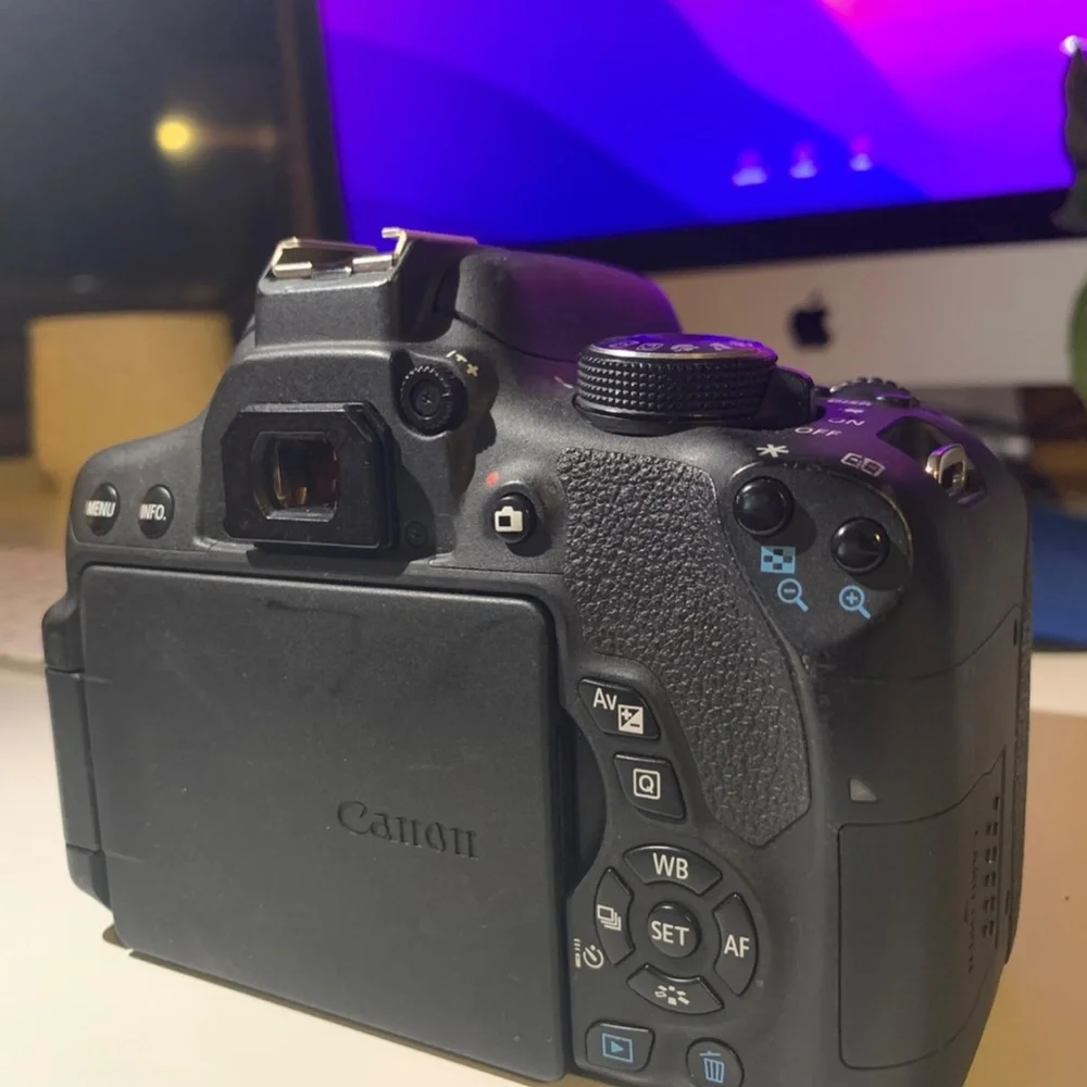 Canon t6i (Body Only)